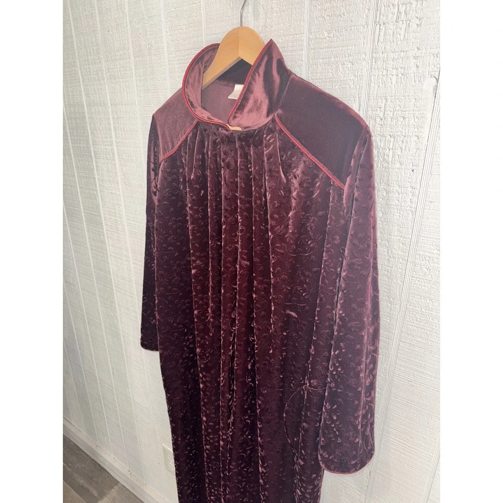 Cabernet Robe Women Medium Burgundy Crushed Velvet Floral Burnout Zip Front Maxi